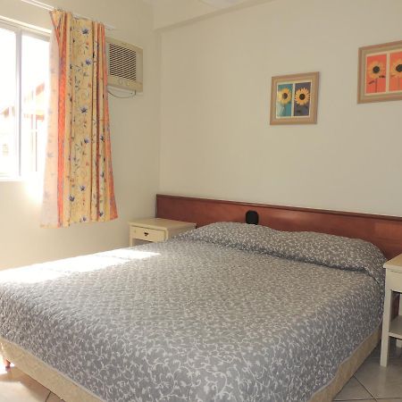 Апартаменты Residencial Kelly Cristina Бомбиньяс Экстерьер фото